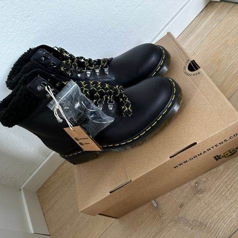 Dr.Martens