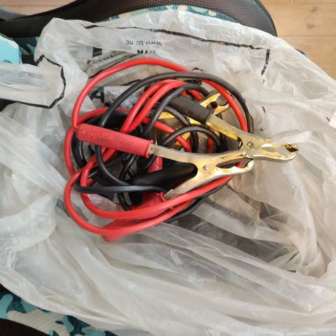 Charging cable for car, red and black
