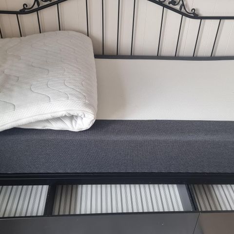 ODEL seng, fra Fagmøbler, madrass + sengeskuff fra IKEA