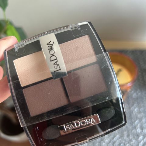 Isadora eyeshadow Muddy Nudes (44)