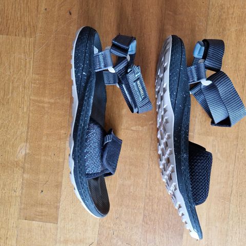 Nye Merell sandaler