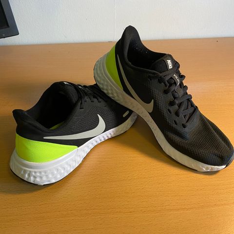 Nike joggesko