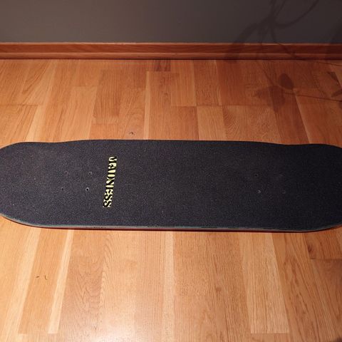 Madness skateboard 8.75