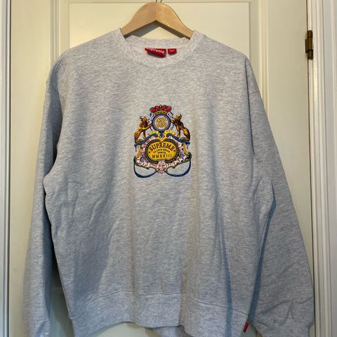 Supreme SS23 crest crewneck str medium