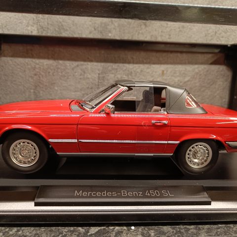 Mercedes-Benz 450 SL R107 1979 modell- rød lakkert US-Version Norev skala 1:18