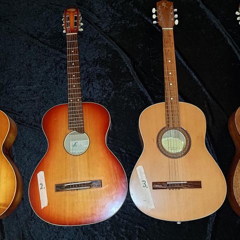 4 gitarer selges samlet