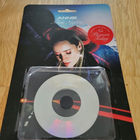 Annie - Neon Nights [3" mini CD]