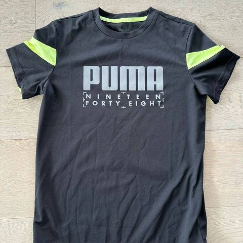 Ny tøff Puma t-skjorte i str 164 (13-14 år)