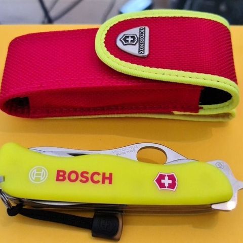 Victorinox Bosch lommekniv ønskes kjøpt