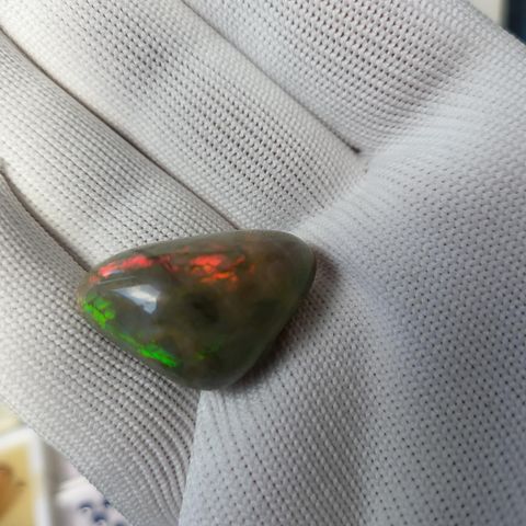 Opal  fra Ethiopia  veldig stor 34 CT