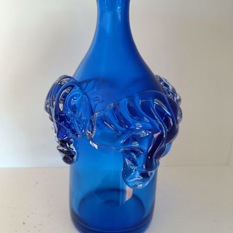 Blå tung vase