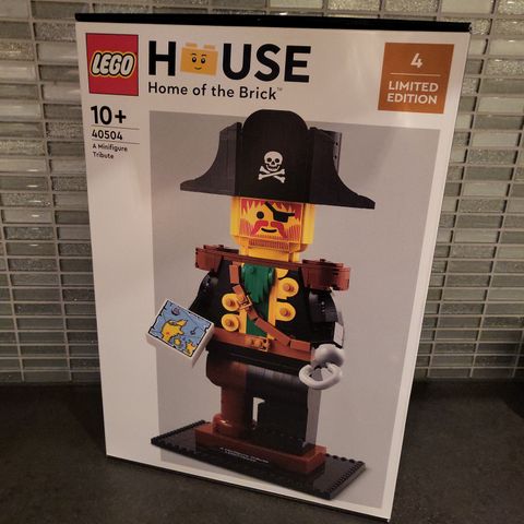Lego 40504. A minifigure tribute Lego House Exclusive