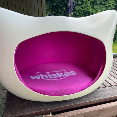 Limited edition vintage whiskas  katteseng