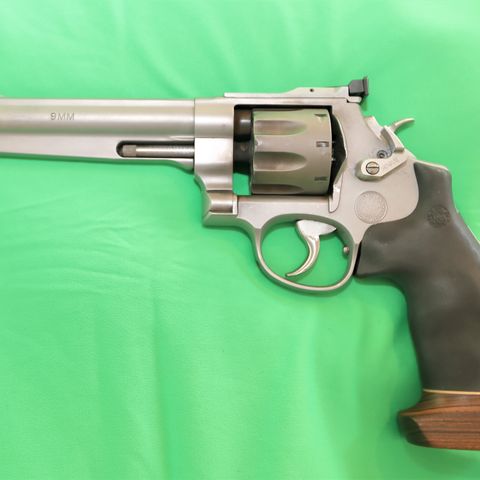 Smith & Wesson 929 / 9mm