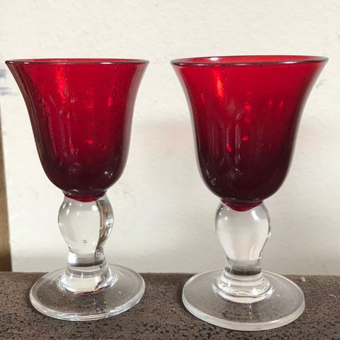 2 Glass, rødt glass