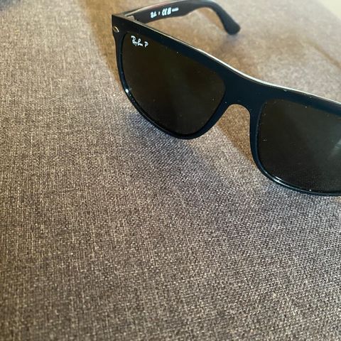 Solbriller fra Ray-Ban selges! Se pris! ☺️😎