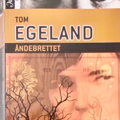 Tom Egeland: "Åndebrettet". Paperback