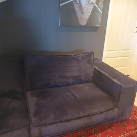 Blå sofa fra Bolia