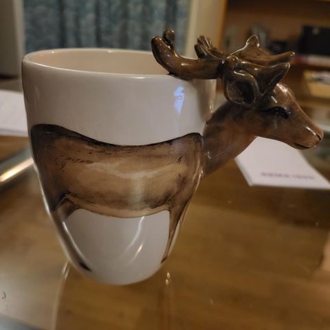 Veldig artig Ceramik Deer Mug