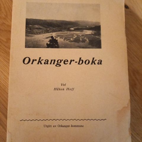 Orkangerboka 1.utg. 1945 av Håkon Hoff