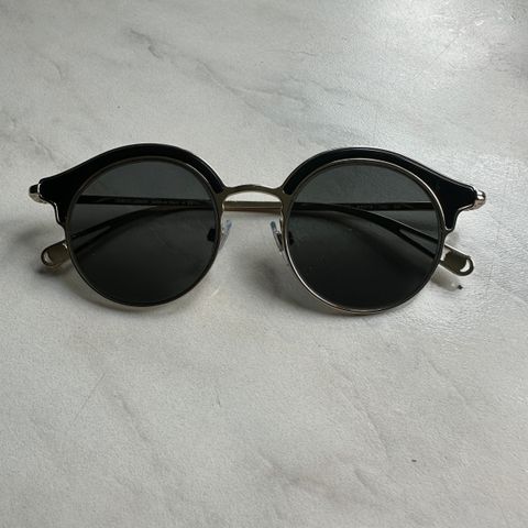 Giorgio Armani AR 6071 solbriller. helt nye. 600kr