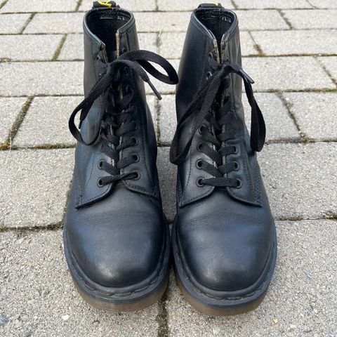 Dr. Martens str 38.5