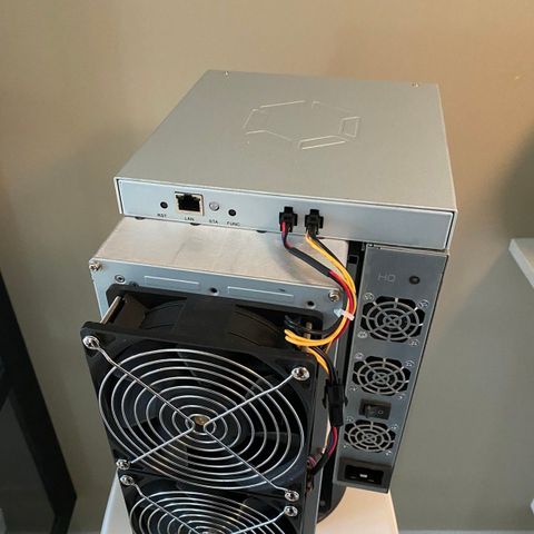 Bitcoin Miner, Canaan AvalonMiner 1166Pro-68T. 3400W