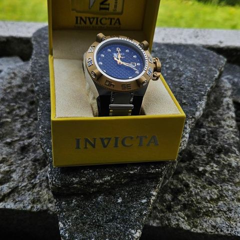 Invicta subaqua IV