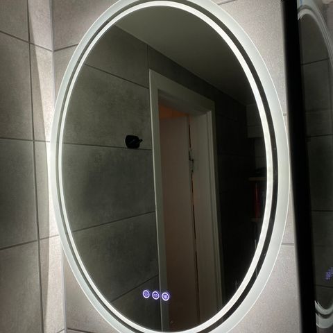 Nytt speil