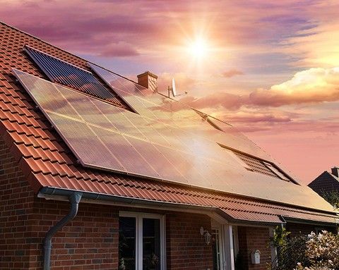 12kWp solcelleanlegg med 48kWh batterier ferdig installert på bolig