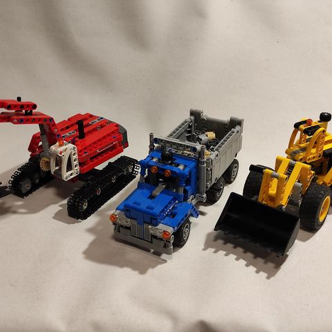 Construction Crew (42023) fra Lego Technic.