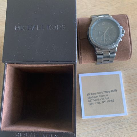 Michael Kors Dylan Chronograph Klokke