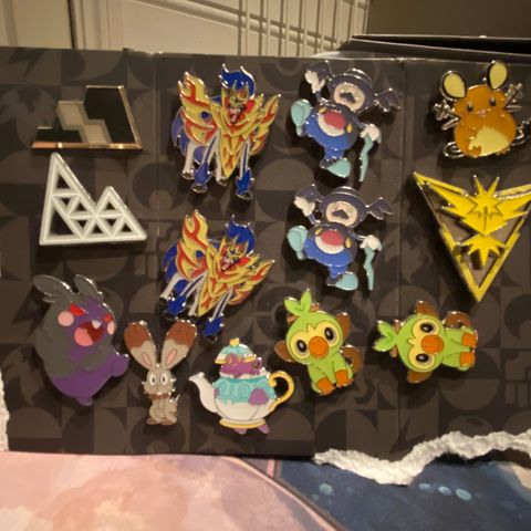 Pokemon pin