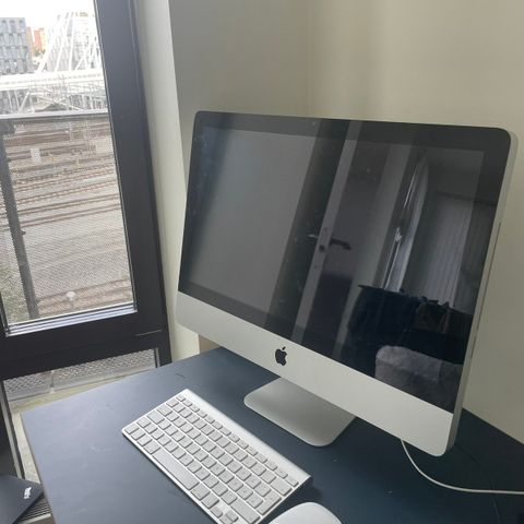 iMac 21.5 (mid 2011)