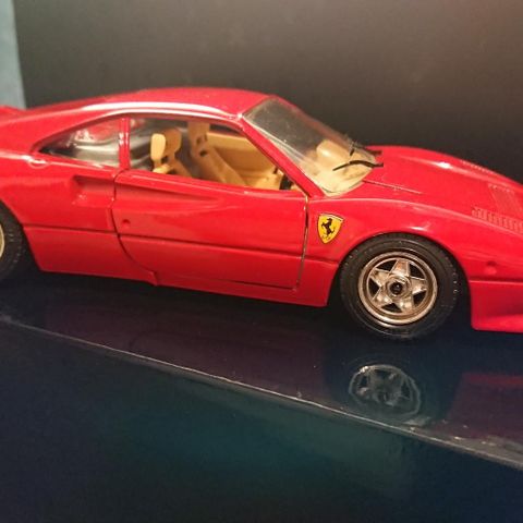 Ferrari GTO 1984 - Burago 1:24