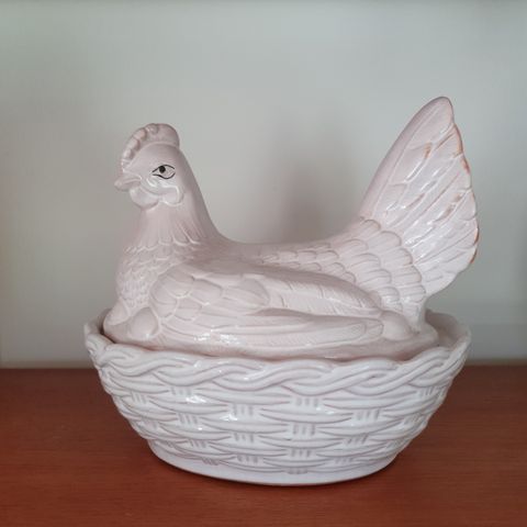 Keramikk høne