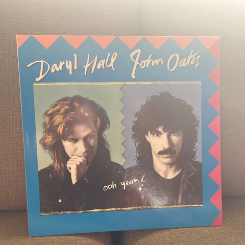 Daryl Hall John Oates  – Ooh Yeah!