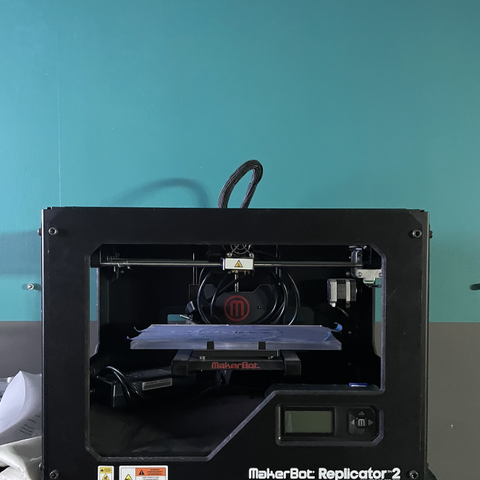 3D printer (MakerBot: Replicator 2)