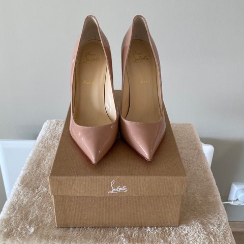 Christian louboutin, pigalle 100 patent, strl 39