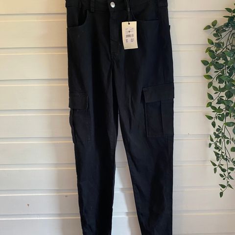 Ny pris! Ubrukt Cargo Pants str 38