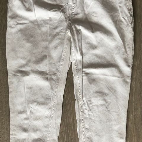 Hvite LC Waikiki jeans til dame (M/L)