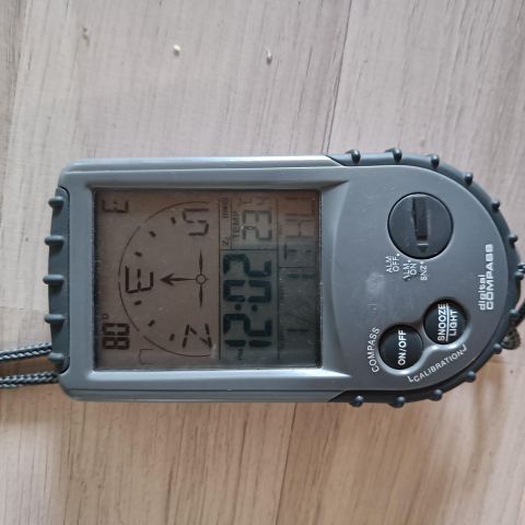 Digitalt kompass Merke Gmbh 4009