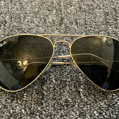 Ray ban sol brille original large størrelse 800 kr ferdig prute