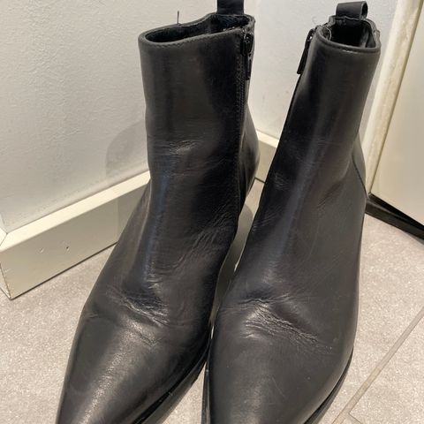 Nude boots str 38- skinn