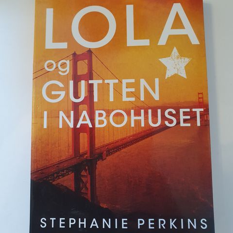 Lola og gutten i nabohuset. Stephanie Perkins