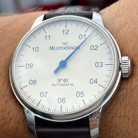 MeisterSinger N03 - den ultimate ferieklokken