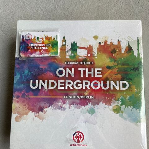 On the underground London / Berlin Deluxe