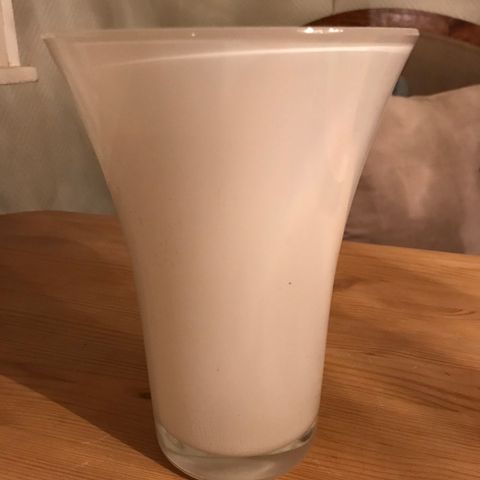 Glassvase hvit