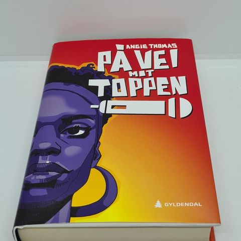 På vei mot toppen - Angie Thomas