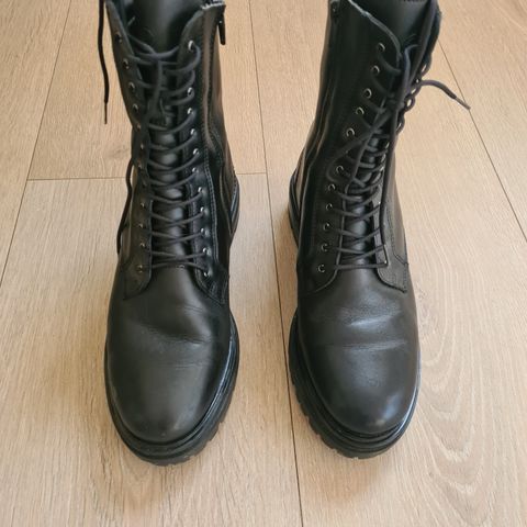 Tamaris skinn boots